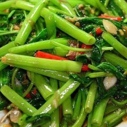 ผัดผักบุ้ง(กับข้าว)