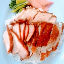 ข้าวเป็ดย่าง หมูแดง หมูกรอบพิเศษ