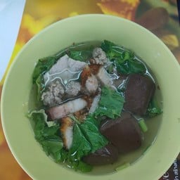 เกาเหลาเลือดหมู