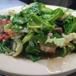 ผัดผักแขนง