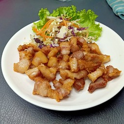 หมูสามชั้นทอดน้ำปลา