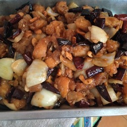 ไก่ผัดเม็ดมะม่วง