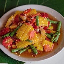 ส้มตำข้าวโพด
