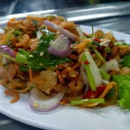 ยำกุ้งแห้ง