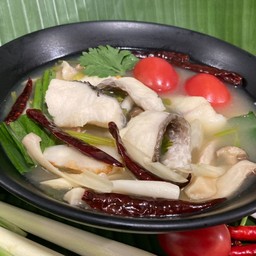 ต้มยำปลาช่อนแช่บลั่นทุ่ง