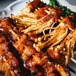 เห็ดเข็มทอง