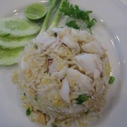 ข้าวผัดปู