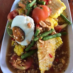 ตำข้าวโพ้ดไข่เค็ม