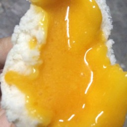 ซาลาเปาลาวาไข่เค็ม