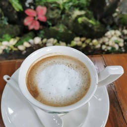 ลาเต้ร้อน