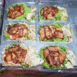 ร้านนำ...เสนอบะหมี่เกี๊ยวหมูแดง