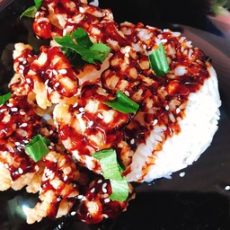 ข้าวหน้าปลาราดซอส