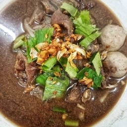 ก๋วยเตี๋ยวเนื้อน้ำตก