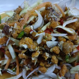 ยำไข่ปู