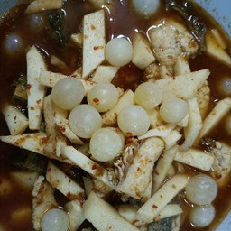 แกงส้มไข่ปลาเรียวเชียว+เนื้อปลากระพงชะอมทอดและยอดมะพร้าว
