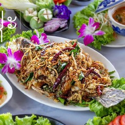 ปลากะพงสมุนไพร