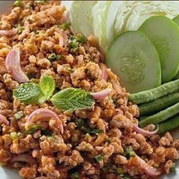 ลาบหมูทอด