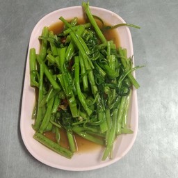 ผักบุ้งไฟแดง