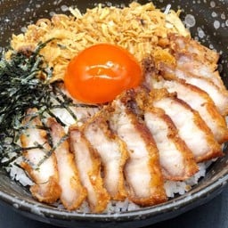 ข้าวหมูสามชั้นทอด+ไข่ดอง