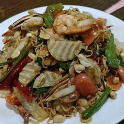 ตำมาม่าทะเล