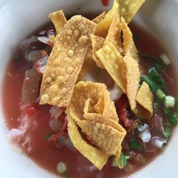 ร้านก๋วยเตี๋ยวแม่สังวาลย์