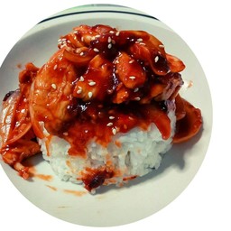 ข้าวหมูผัดซอสโคชูจัง