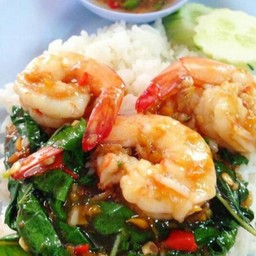 ข้าวกระเพรากุ้ง