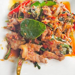 ผัดเผ็ดหมูป่า