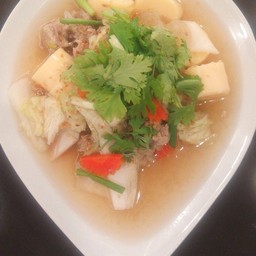 ร้านแสงจันทร๊แจ่วฮ้อนและอาหารตามสั่ง แสงจันทร์.แจ่วฮ้อนและตามสั่ง