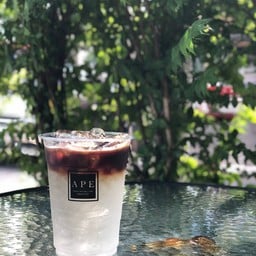 APE Coffee & Roastery เอปค๊อฟฟี่แอนด์โรสเตอร์รี่