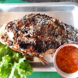 ปลาเผา(ถนนชยางกูร)