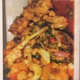 ยำทีเด็ดแม่หลุย