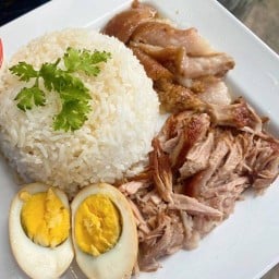 ขาหมูเฮงเฮง