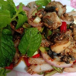 เจ้ติ๊กน้ำตกหมูร้อยเอ็ด(ส้มตำ,อ๋อมแซ่บ)