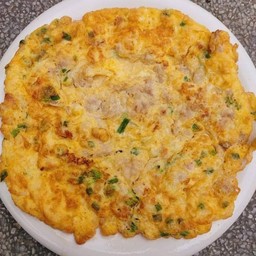 ข้าวไข่เจียวใส่แหนม