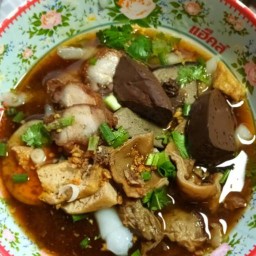 ครัวชายเล็ก