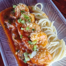 สปาเก็ตตี้ซอสมะเขือเทศกุ้ง