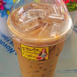 เรือนขวัญคาเฟ่ ซอยสิบตรงข้ามเดอะพอยท์คอนโด