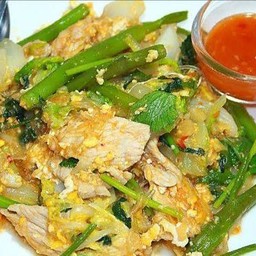 สุกี้แห้ง