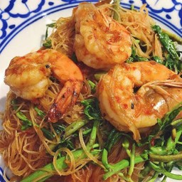 ผัดเส้นหมี่กระเฉดกุ้ง