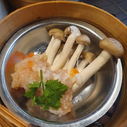 เห็ดดำญี่ปุ่นกับไก่สับ