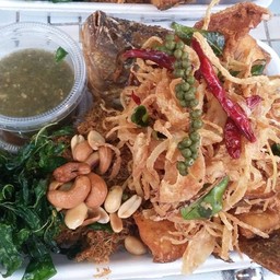 ปลาทอดสมุนไพร ชุดL