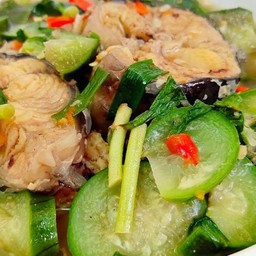 แกงบวมหอมปลาดุกใส่ผักแขยง