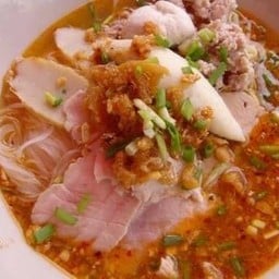 ก๋วยเตี๋ยวต้มยำหมู