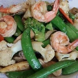 ผัดผักรวมกุ้งสด