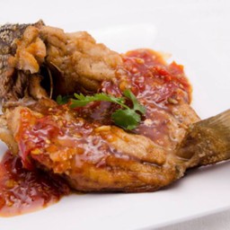 ปลากระพงราดพริก