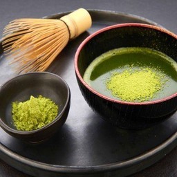 MATCHA GREEN TEA LATTE