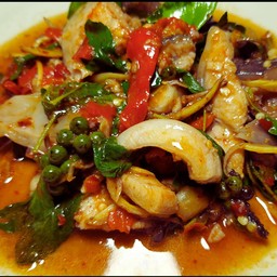 ผัดเผ็ดปลาคัง