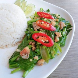 คะน้า ปลาเค็ม