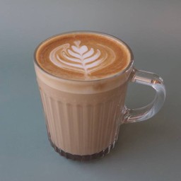 กาแฟลาเต้ร้อน Hot Cafe Latte